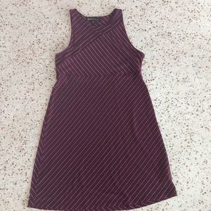 Sleeveless Athleta Sz S purple dress